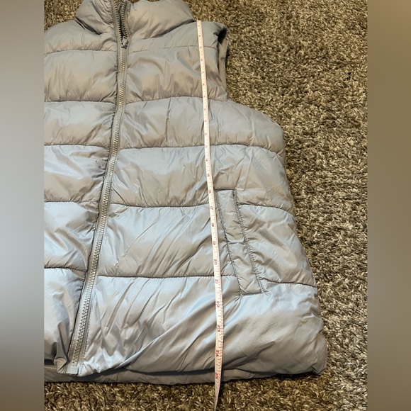 Old Navy Gray Fleece Lined Puffer Vest - Size Large - Picture 6 of 7